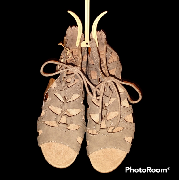 Earth Spirit Shoes - Earth Spirit Wedge Sandal